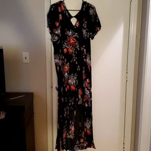 Torrid size 22 short rompers with skirt overlay, keyhole back